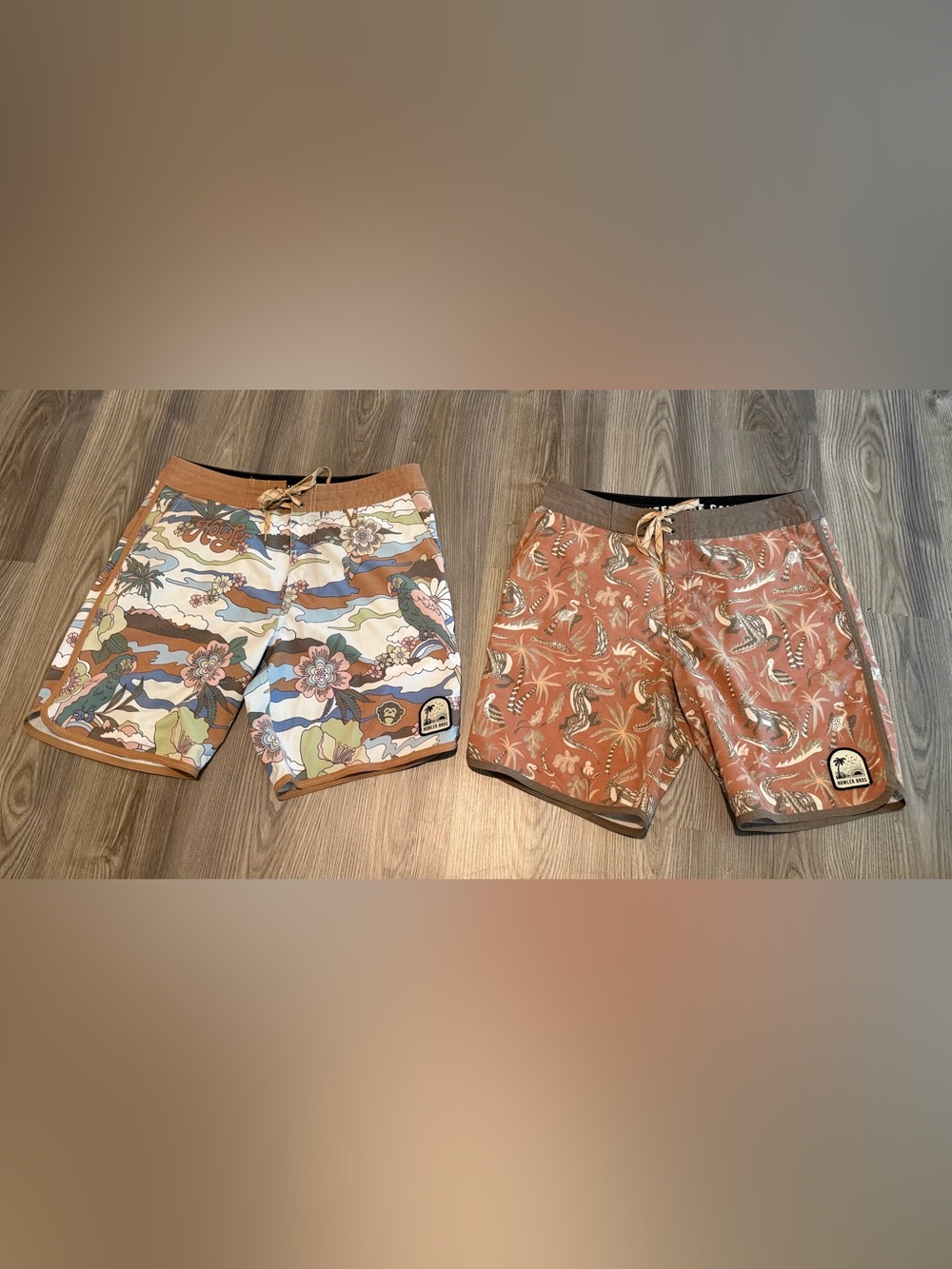 Howler Bros lot of 2 Swim Board Short Gators / Hawaii Men’s size 33 Unlined
